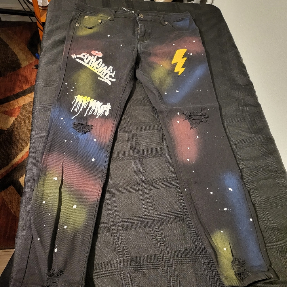 Graffiti pants slim fit size 38